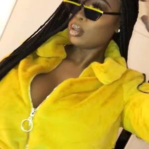 Meet your Posher, Symone